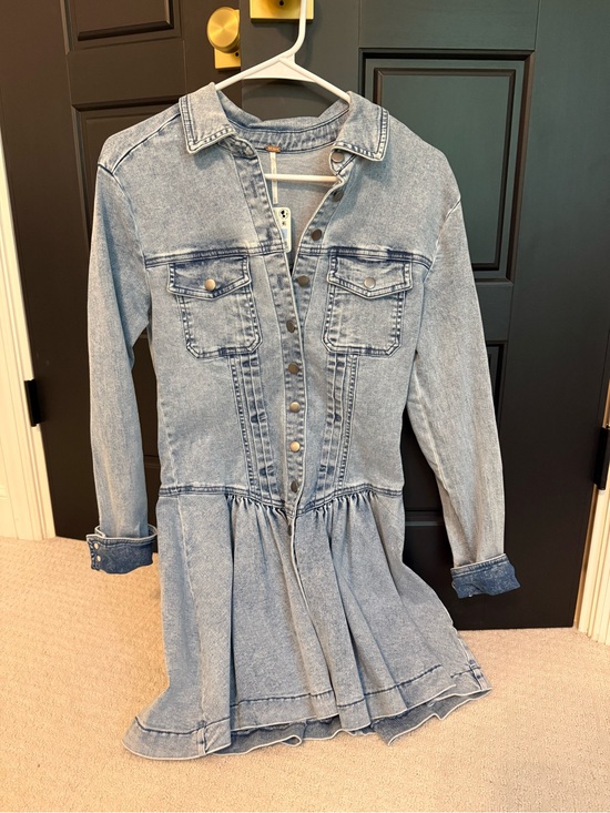 Free People Dresses & Skirts - Free People Light Blue Denim Mini Dress